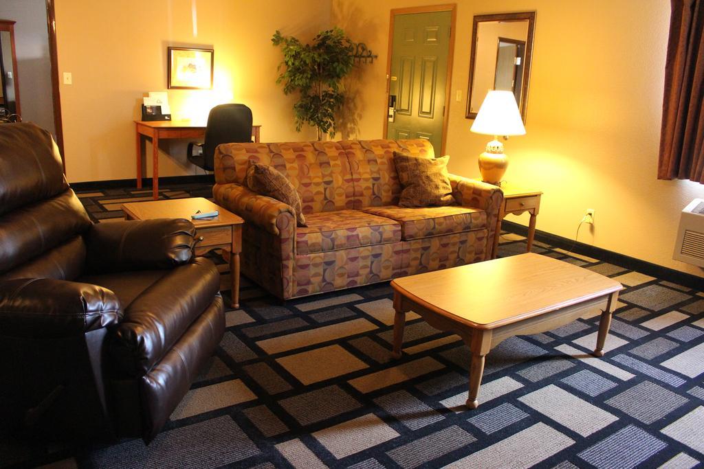 Days Inn By Wyndham Watertown Oda fotoğraf