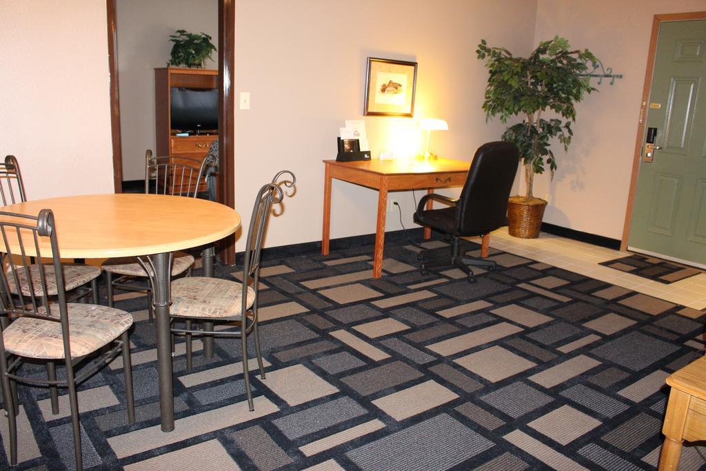 Days Inn By Wyndham Watertown Oda fotoğraf